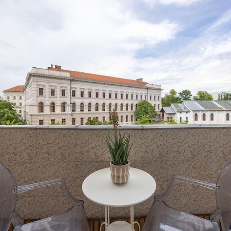 Luxy Central Spacious & Cozy Residence With Balcony Budapest Luaran gambar