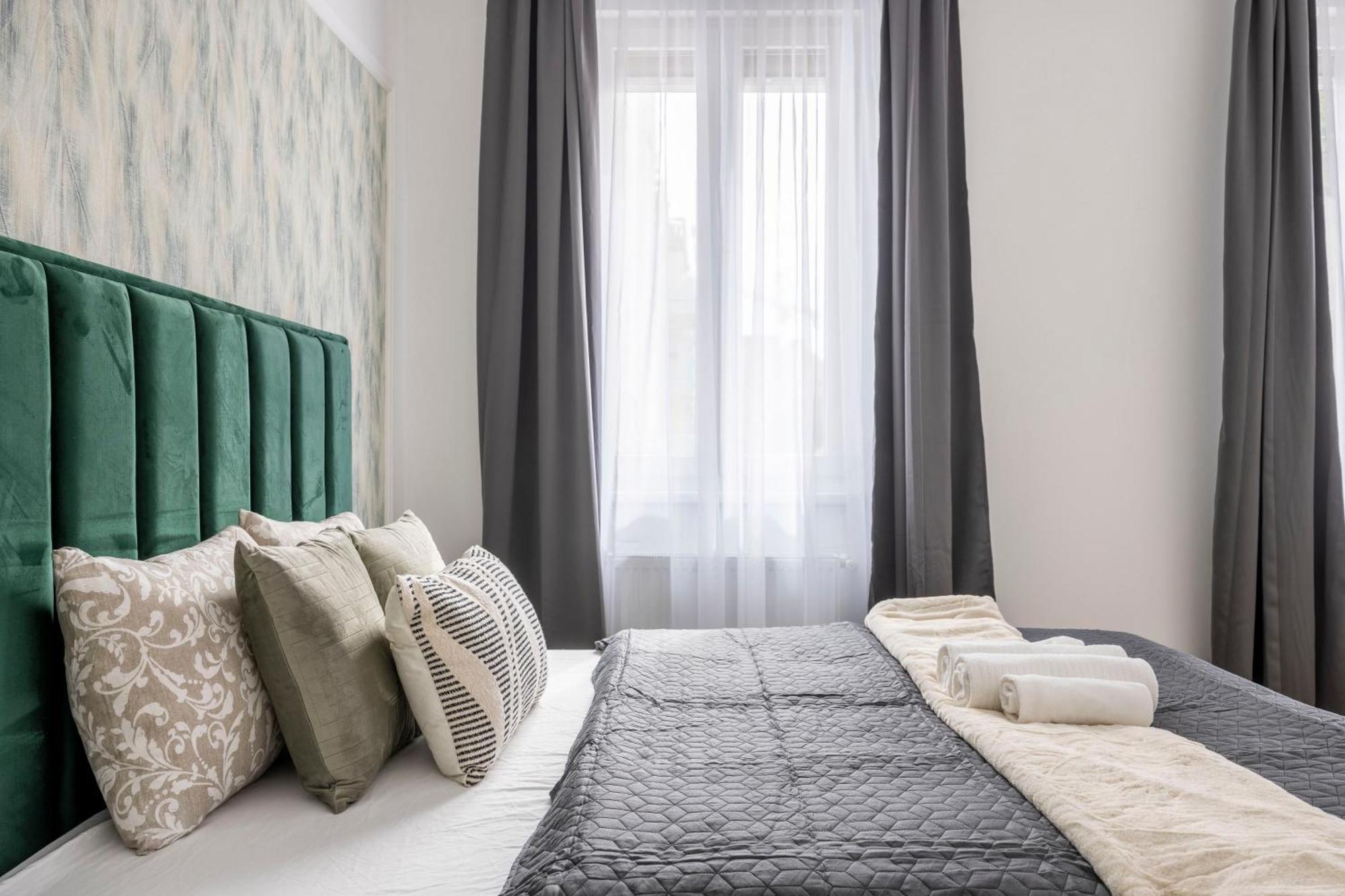 Luxy Central Spacious & Cozy Residence With Balcony Budapest Luaran gambar