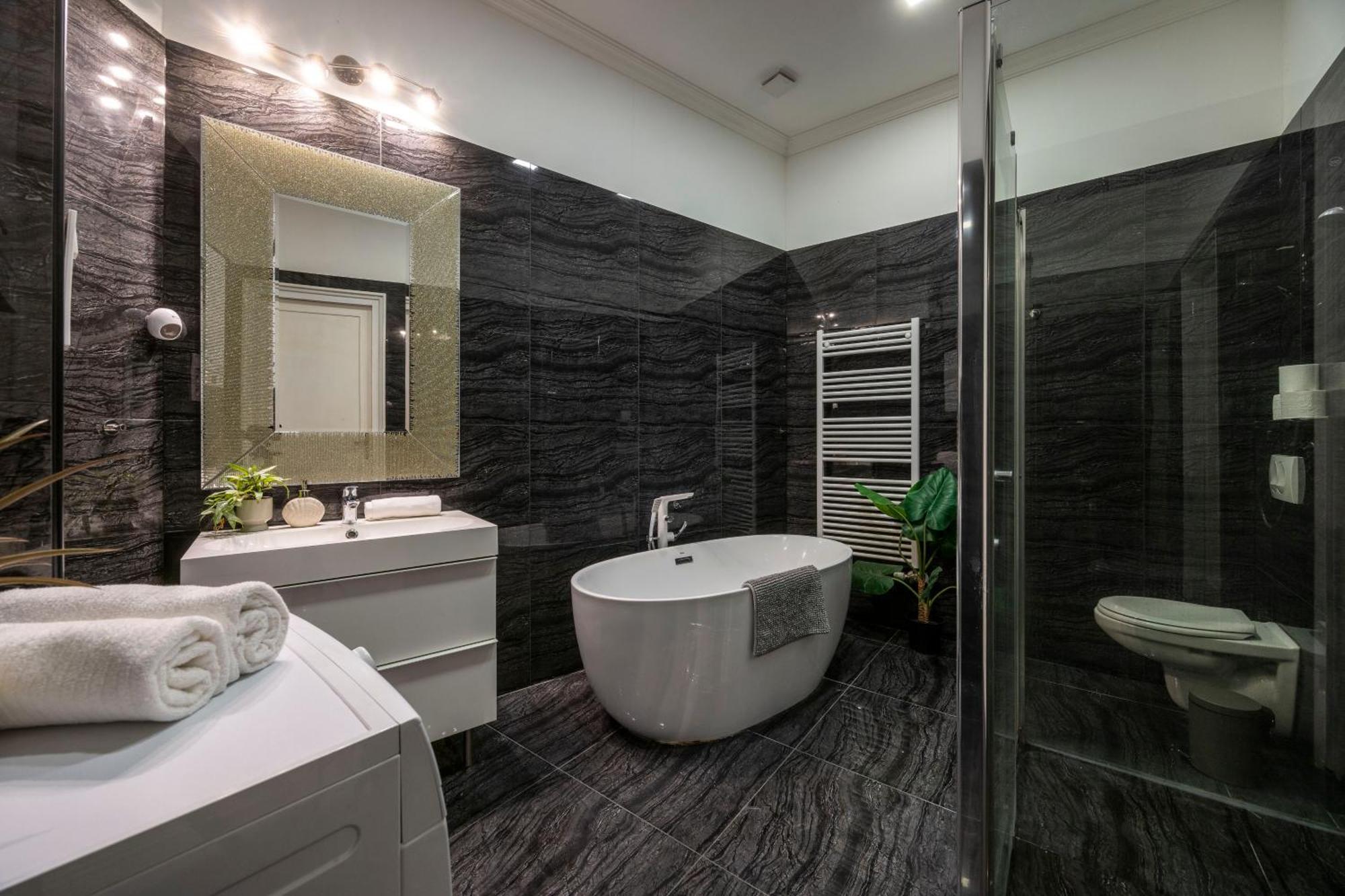 Luxy Central Spacious & Cozy Residence With Balcony Budapest Luaran gambar